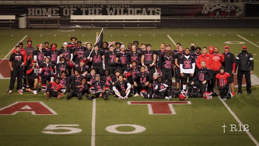 Wildcat Varsity football after their win against Watkins Memorial in round 2 of the playoffs on October 16th. The
Cats are set to play Olentangy Berlin on October 23. 