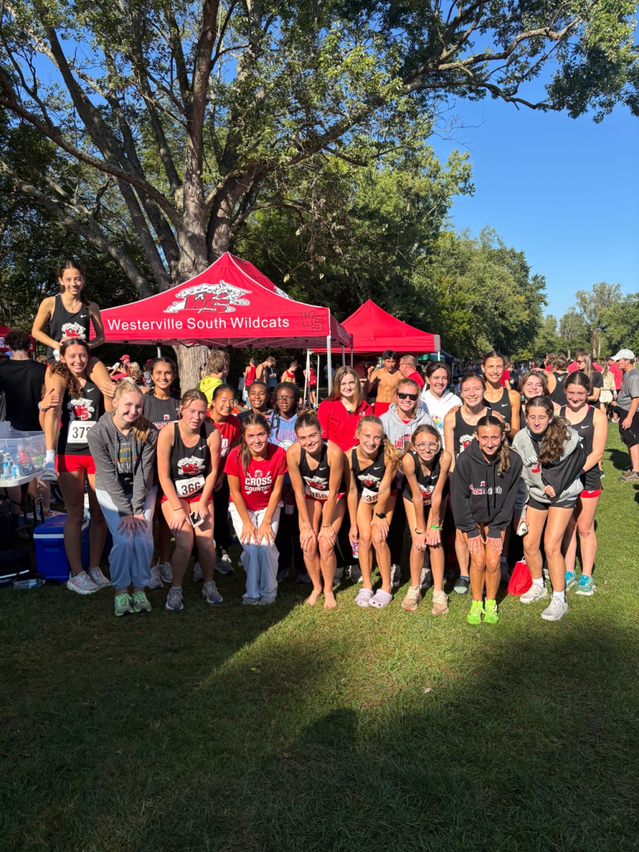 The Cross Country team at London Country Club for a meet
